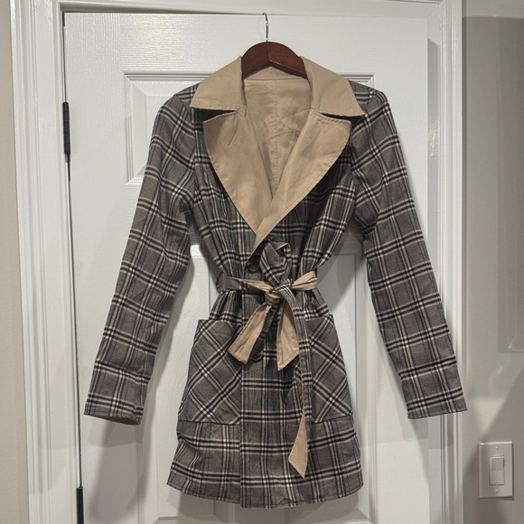 Tan Plaid Lined Women's Trench Coat - Picture 4 of 5